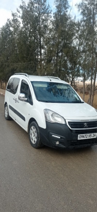 voitures-peugeot-partner-2015-tepee-tamlouka-guelma-algerie