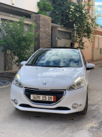 voitures-peugeot-208-2015-allure-chiffa-blida-algerie