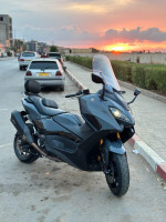 motos-et-scooters-yamaha-tmax-562-2022-blida-algerie