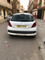 voitures-peugeot-207-2013-baraki-alger-algerie