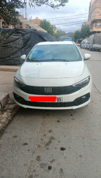 voitures-fiat-tipo-2023-city-batna-algerie