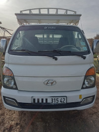 camion-hyundai-h100-2015-ain-tagourait-tipaza-algerie