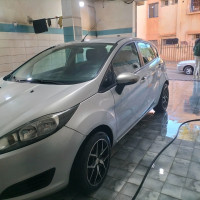 voitures-ford-fiesta-2014-ain-tagourait-tipaza-algerie