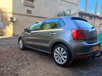 voitures-volkswagen-polo-2015-black-et-silver-khraissia-alger-algerie