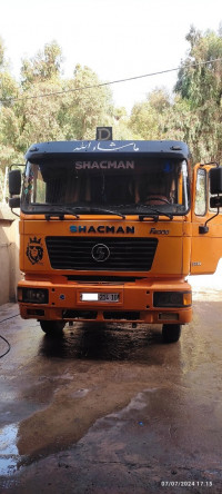 camion-schacman-f2000-2014-bouira-algerie