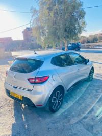 voitures-renault-clio-4-facelift-2021-ngaous-batna-algerie