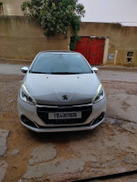 voitures-peugeot-208-2016-allure-facelift-medea-algerie