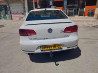 grande-berline-volkswagen-passat-2011-batna-algerie