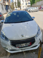 voitures-peugeot-208-2015-skikda-algerie