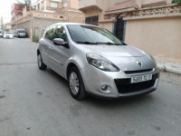 voitures-renault-clio-3-2012-night-and-day-oran-algerie