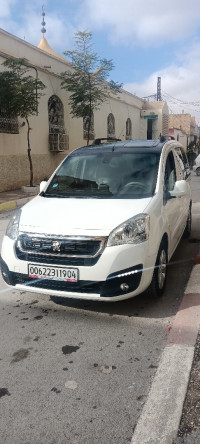 voitures-peugeot-partner-2019-tepee-allure-ain-beida-oum-el-bouaghi-algerie