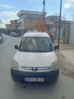 voitures-peugeot-partner-2004-origin-vu-bordj-bou-arreridj-algerie