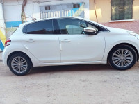 voitures-peugeot-208-2019-allure-facelift-mascara-algerie