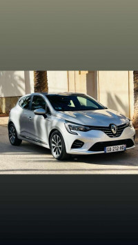 voitures-renault-clio5-2023-intence-bir-el-djir-oran-algerie