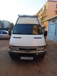 عربة-نقل-ivico-c-11-2000-وهران-الجزائر