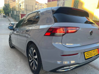 voitures-volkswagen-golf-8-2022-alger-centre-algerie