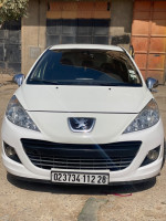 voitures-peugeot-207-2012-msila-algerie