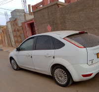 voitures-ford-focus-5-portes-2010-cherchell-tipaza-algerie