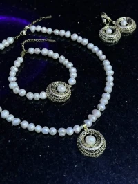 طاقم من اللؤلؤ .. parure en perles de culture joher hor 