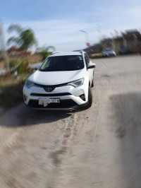 voitures-toyota-rav4-2017-dynamique-ain-taya-alger-algerie