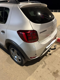 voitures-dacia-sandero-2018-stepway-restylee-mostaganem-algerie