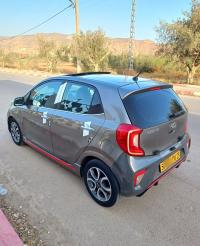 cars-kia-picanto-2018-gt-line-sig-mascara-algeria