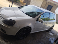 voitures-volkswagen-golf-5-2004-carat-el-milia-jijel-algerie