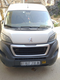 voitures-peugeot-boxer-2018-l3-h2-bejaia-algerie