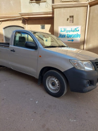 voitures-toyota-hilux-2014-legend-dc-4x2-sidi-bel-abbes-algerie