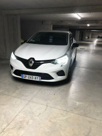 voitures-renault-clio-5-2023-evolution-annaba-algerie