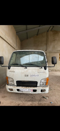 camion-hyundai-hd-35-2018-djidioua-relizane-algerie