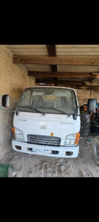 camion-hyundai-hd-35-2018-djidioua-relizane-algerie