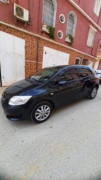 السيارات-النفعية-toyota-auris-2010-مازونة-غليزان-الجزائر