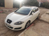 moyenne-berline-seat-leon-2011-oran-algerie