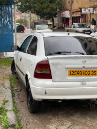 voitures-opel-astra-2002-dellys-boumerdes-algerie