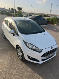 voitures-ford-fiesta-2016-trend-look-batna-algerie