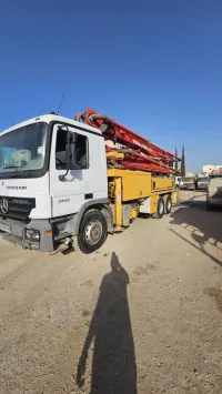Mercedes جيراف +ملاكسار للكراء فقط 2020