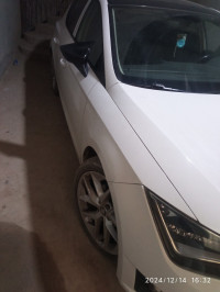 voitures-seat-leon-2015-fr15-les-eucalyptus-alger-algerie