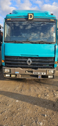 camion-b18-renault-1996-taher-jijel-algerie