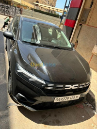 voitures-dacia-sandero-2023-rouiba-alger-algerie