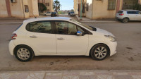 voitures-peugeot-208-2013-biskra-algerie