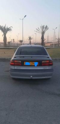 سيارات-renault-laguna-1-1994-باب-الزوار-الجزائر