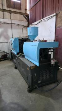 صناعة-و-تصنيع-machine-injection-plastique-ذراع-بن-خدة-تيزي-وزو-الجزائر