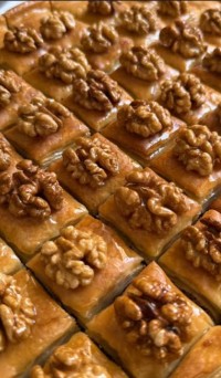 بقلاوة بالجوز