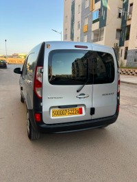 utilities-renault-kangoo-2022-confort-benchicao-medea-algeria