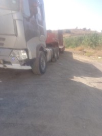 شاحنة-howo-a7-2012-ميلة-الجزائر