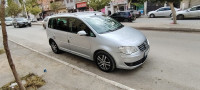 voitures-volkswagen-touran-2007-7-places-batna-algerie