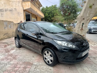 voitures-ford-fiesta-2013-tentation-ouled-yaich-blida-algerie