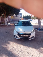 voitures-peugeot-208-2016-allure-bordj-el-kiffan-alger-algerie