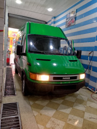 fourgon-35-c-11-iveco-2001-bordj-bou-arreridj-algerie